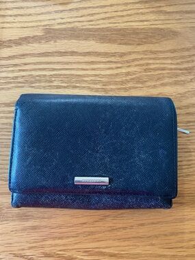 Burberry Black Leather Compact Trifold Wallet with Metal Logo